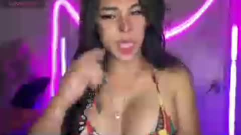 queen amanda online show from July 2026 12:35:01 AM