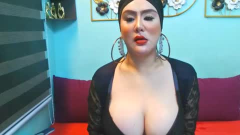 Snapshot of bigcocknloadstits chatting on March 2026 06:28:02 AM Flirty Sofia online show from March 2026 06:28:02 AM