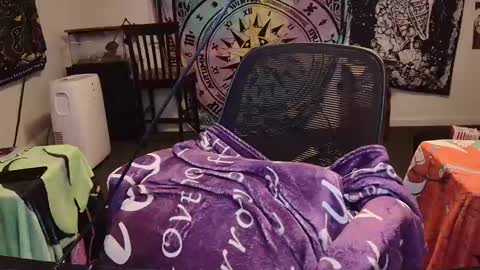 Snapshot of bigcocksmallmouth chatting on February 2025 03:33:02 AM Cock and Cheese online show from February 2025 03:33:02 AM