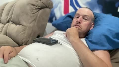 Snapshot of bigcocksuckingslut chatting on June 2026 05:15:01 PM bigcocksuckingslut online show from June 2026 05:15:01 PM