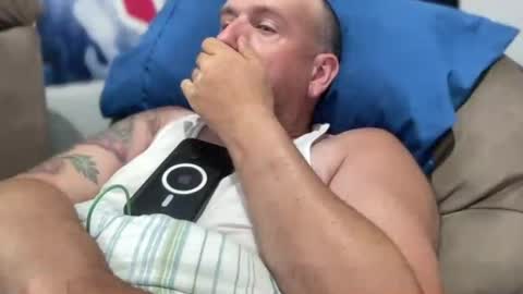 Snapshot of bigcocksuckingslut chatting on June 2026 12:24:01 AM bigcocksuckingslut online show from June 2026 12:24:01 AM