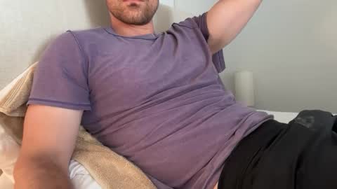Snapshot of bigcollegecock69690 chatting on April 2026 07:18:02 PM bigcollegecock69690 online show from April 2026 07:18:02 PM