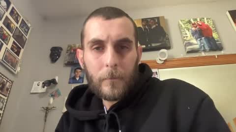 Snapshot of bigdicknicetits8800 chatting on April 2026 06:32:02 PM bigdicknicetits8800 online show from April 2026 06:32:02 PM