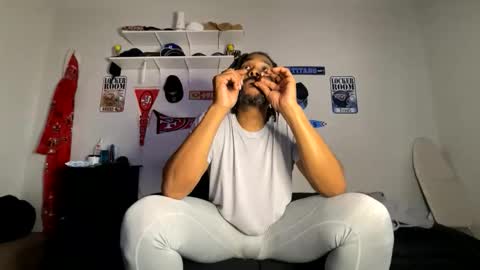 Snapshot of bigdinca chatting on April 2026 01:39:01 AM bigdinca online show from April 2026 01:39:01 AM