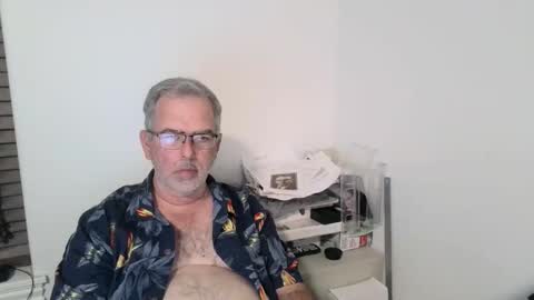 Snapshot of bigdylan17 chatting on November 2025 02:22:01 AM Dylan 56 Taleah 53 online show from November 2025 02:22:01 AM