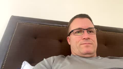 Snapshot of bigger22332233 chatting on December 2024 10:19:01 PM bigger22332233 online show from December 2024 10:19:01 PM