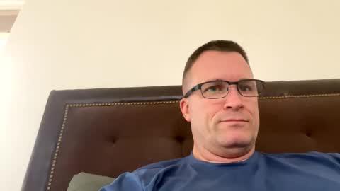 Snapshot of bigger22332233 chatting on January 2025 05:59:02 PM bigger22332233 online show from January 2025 05:59:02 PM