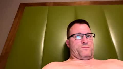 Snapshot of bigger22332233 chatting on February 2025 06:28:01 AM bigger22332233 online show from February 2025 06:28:01 AM