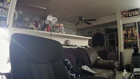 Snapshot of biggerisbetter21 chatting on January 2025 04:23:02 AM biggerisbetter21 online show from January 2025 04:23:02 AM