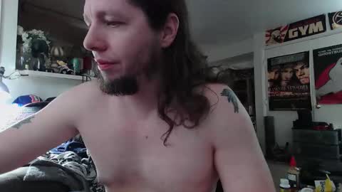 Snapshot of biggerisbetter21 chatting on October 2025 10:10:01 PM biggerisbetter21 online show from October 2025 10:10:01 PM