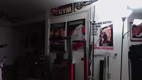 Snapshot of biggerisbetter21 chatting on October 2025 08:15:02 AM biggerisbetter21 online show from October 2025 08:15:02 AM