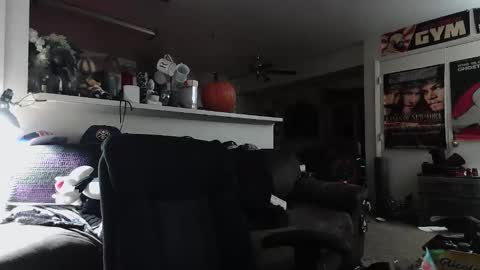 Snapshot of biggerisbetter21 chatting on October 2025 10:49:01 AM biggerisbetter21 online show from October 2025 10:49:01 AM