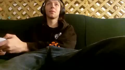 Snapshot of biggestboiiii chatting on November 2025 01:48:02 AM biggestboiiii online show from November 2025 01:48:02 AM