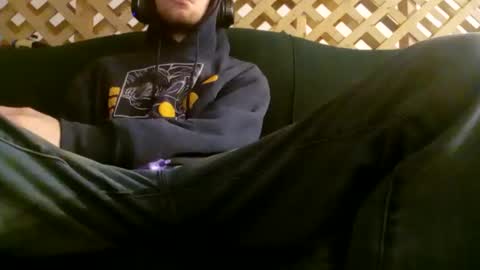 Snapshot of biggestboiiii chatting on April 2026 07:06:02 AM biggestboiiii online show from April 2026 07:06:02 AM