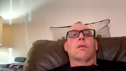 Snapshot of biggloves4bighands chatting on March 2026 11:39:02 AM biggloves4bighands online show from March 2026 11:39:02 AM
