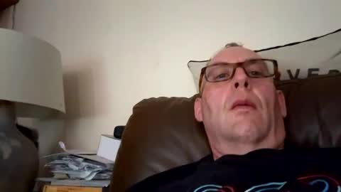 Snapshot of biggloves4bighands chatting on May 2026 04:26:04 PM biggloves4bighands online show from May 2026 04:26:04 PM