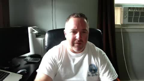 Snapshot of biggy9877 chatting on June 2026 04:00:02 PM biggy9877 online show from June 2026 04:00:02 PM
