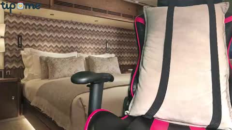 bighugedicker online show from March 2025 12:26:02 AM