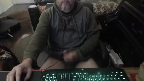 Snapshot of bighugmugg chatting on March 2026 06:01:02 PM bighugmugg online show from March 2026 06:01:02 PM