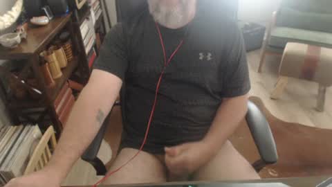 Snapshot of bighugmugg chatting on June 2026 09:39:02 PM bighugmugg online show from June 2026 09:39:02 PM