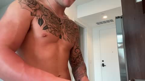 Snapshot of bigjonnnnnn chatting on June 2026 08:12:02 PM BIGJONNNNN online show from June 2026 08:12:02 PM