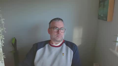 Snapshot of biglegs1234 chatting on November 2025 09:42:02 AM biglegs1234 online show from November 2025 09:42:02 AM