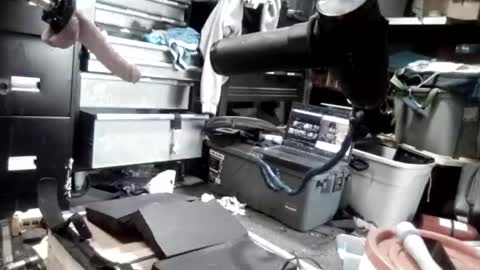 Snapshot of bigmanaround9 chatting on April 2026 03:49:01 PM bigmanaround9 online show from April 2026 03:49:01 PM