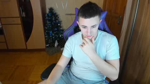 Snapshot of bigmark03 chatting on February 2025 04:22:02 PM BigMark03 online show from February 2025 04:22:02 PM