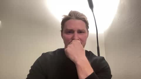 Snapshot of bigmcr1 chatting on December 2024 02:06:02 AM Nick Barker online show from December 2024 02:06:02 AM