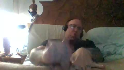 Snapshot of bigmike197167 chatting on April 2026 07:03:02 AM bigmike197167 online show from April 2026 07:03:02 AM