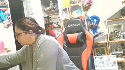 Snapshot of bigolemini chatting on January 2026 12:08:02 PM the Mini mami online show from January 2026 12:08:02 PM