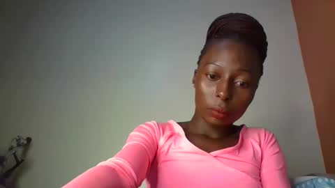 Snapshot of bigpussy_girl chatting on January 2025 12:27:01 AM abi online show from January 2025 12:27:01 AM