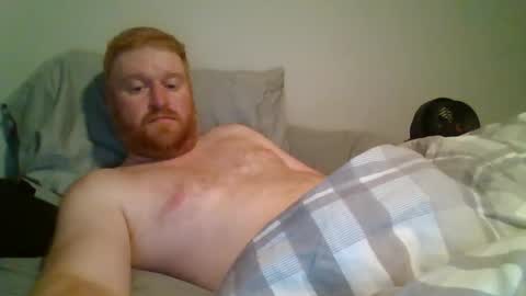 Snapshot of bigred92899 chatting on May 2026 04:06:02 AM bigred92899 online show from May 2026 04:06:02 AM