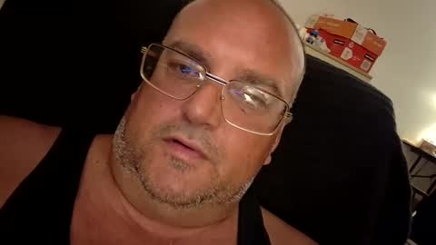 Snapshot of bigronsonskeets chatting on April 2026 06:58:02 AM bigronsonskeets online show from April 2026 06:58:02 AM