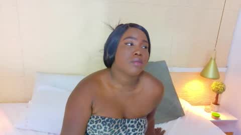 bigroundbooty_ online show from February 2026 07:21:02 PM