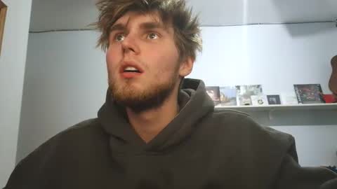 Snapshot of bigskinnyboyshh chatting on April 2026 11:05:02 PM bigskinnyboyshh online show from April 2026 11:05:02 PM