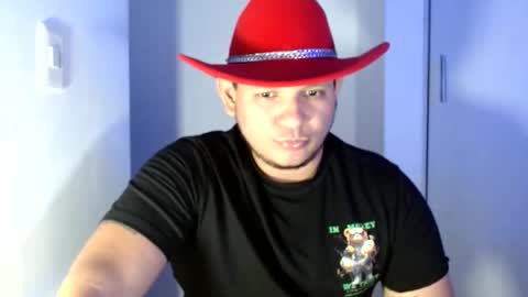 Snapshot of bigthick_blackcock chatting on May 2026 01:25:02 AM MANUEL online show from May 2026 01:25:02 AM