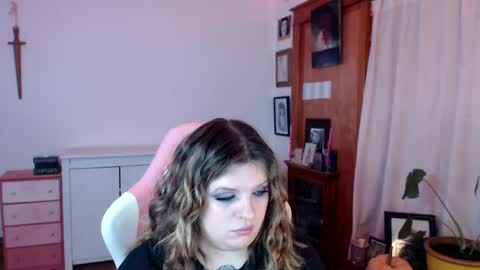 Morgan Lafeuille online show from December 2024 08:49:02 PM