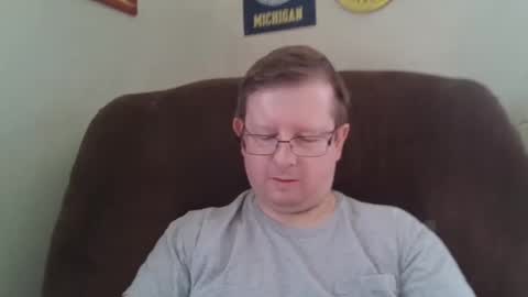 Snapshot of bigtitlover220 chatting on January 2025 04:01:02 PM Jeremy online show from January 2025 04:01:02 PM