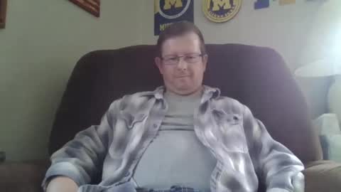 Snapshot of bigtitlover220 chatting on January 2025 06:48:01 PM Jeremy online show from January 2025 06:48:01 PM