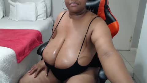 Lona online show from April 2026 06:41:01 PM