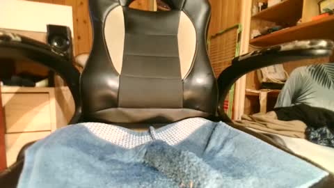 Snapshot of bigtrickbzh chatting on December 2024 09:19:02 PM trick online show from December 2024 09:19:02 PM