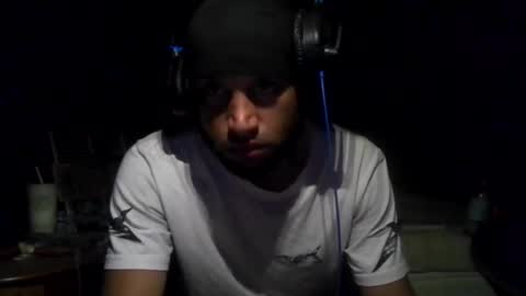 Snapshot of bigwalkdog12 chatting on September 2025 03:41:01 AM Floppyphallus online show from September 2025 03:41:01 AM