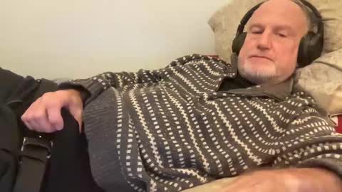 Bigwebone online show from November 2025 01:07:02 AM