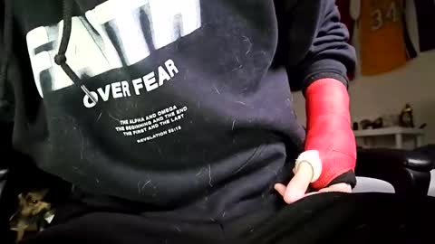 Snapshot of bigwhited2115 chatting on January 2026 10:01:02 PM Onlyfans redheadedwhitedick online show from January 2026 10:01:02 PM