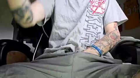 Snapshot of bigwhited2115 chatting on February 2026 04:03:02 PM Onlyfans redheadedwhitedick online show from February 2026 04:03:02 PM