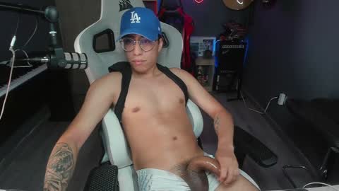 Snapshot of bigxboy96 chatting on January 2025 08:48:01 PM bigxboy96 online show from January 2025 08:48:01 PM