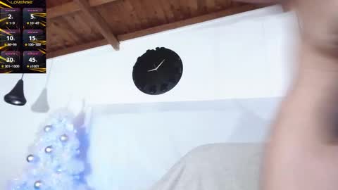 Snapshot of bigzehuz chatting on December 2024 10:56:02 PM andres online show from December 2024 10:56:02 PM