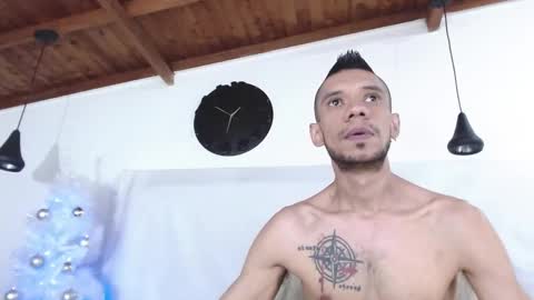 Snapshot of bigzehuz chatting on December 2024 03:42:01 AM andres online show from December 2024 03:42:01 AM