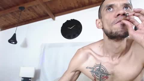 Snapshot of bigzehuz chatting on January 2025 04:25:02 PM andres online show from January 2025 04:25:02 PM